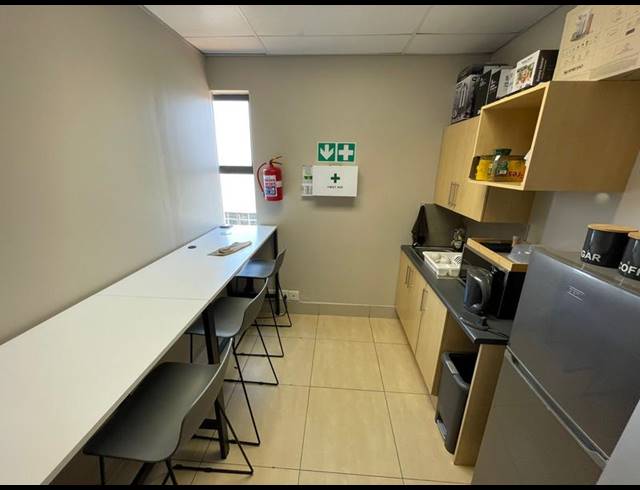 BUSINESS PROPERTY TO RENT IN MIDSTREAM ESTATE